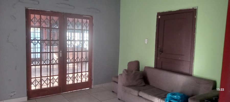 3 Bedroom Property for Sale in Geelhoutpark North West